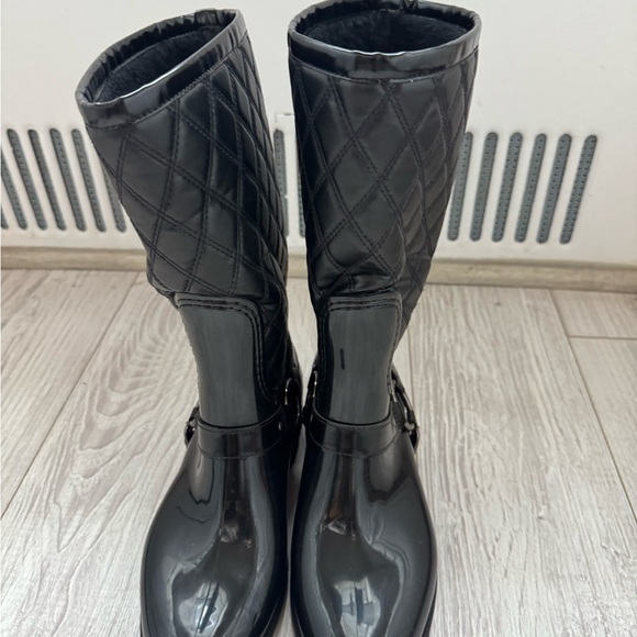 Stuart Weitzman Black Leather & Rubber Stirrup Rain Boots Size 39 (Size 8.5) - Picture 10 of 16